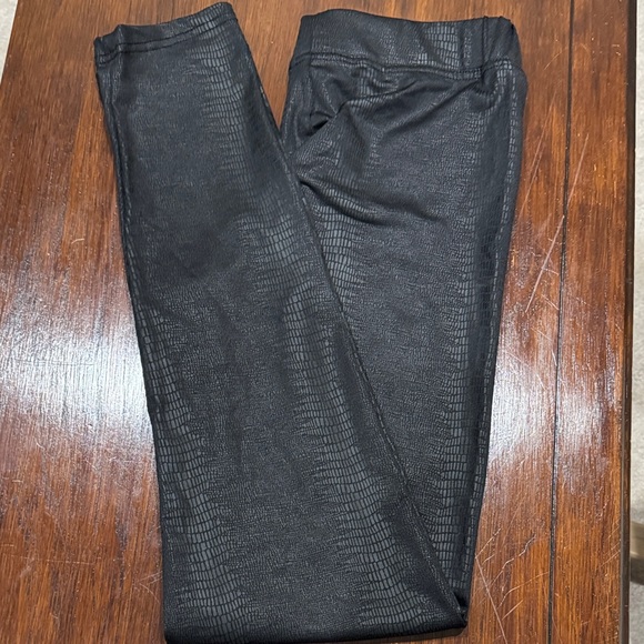 Source Unknown Pants - Source Unknown Black Leggings